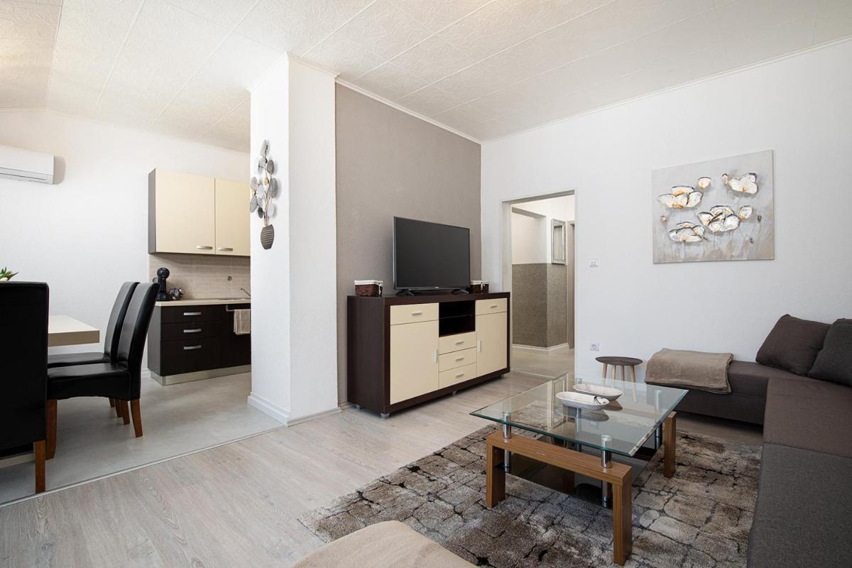Apartment Aston بولا المظهر الخارجي الصورة